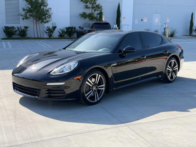2016 Porsche Panamera Sedan