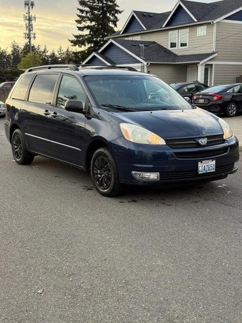 2004 Toyota Sienna 4 Dr CE Passenger Van