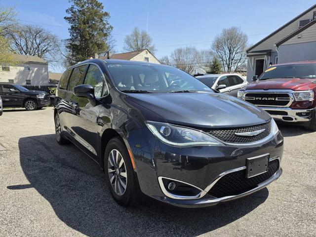 2020 Chrysler Pacifica Hybrid Touring
