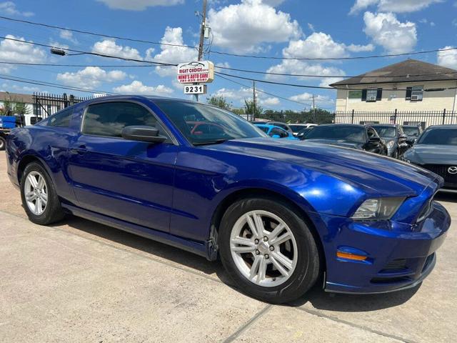 2014 Ford Mustang V6