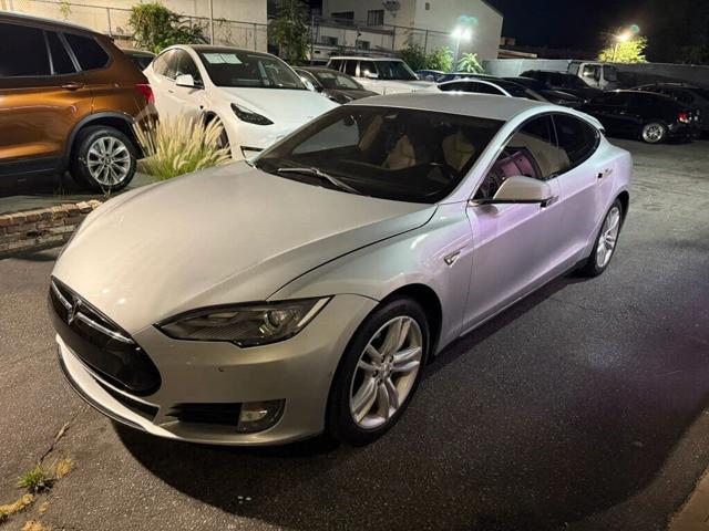 2014 Tesla Model S 85