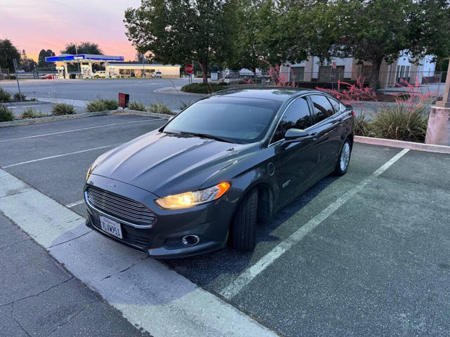 2015 Ford Fusion Energi SE