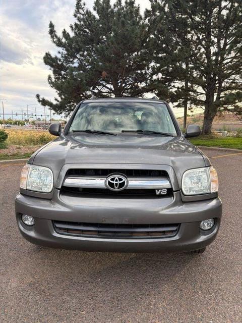2005 Toyota Sequoia SR5