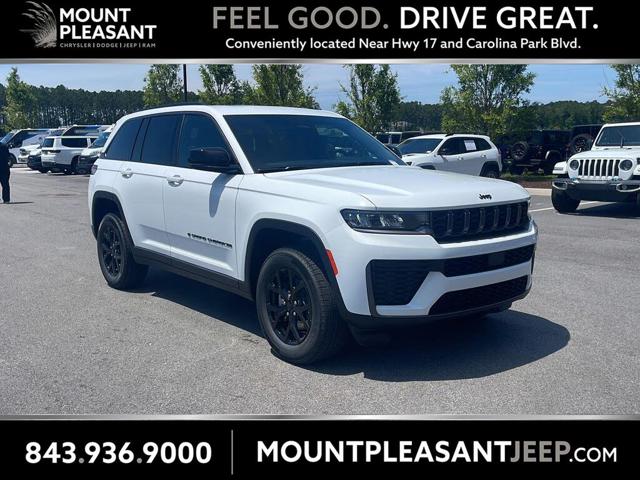 2026 Jeep Grand Cherokee Altitude RWD