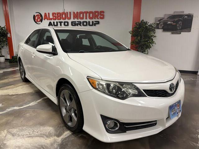 2014 Toyota Camry SE V6