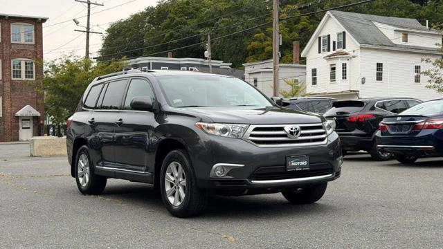 2011 Toyota Highlander SE