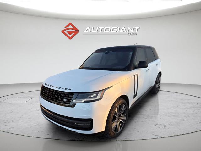 2023 Land Rover Range Rover P440e SE