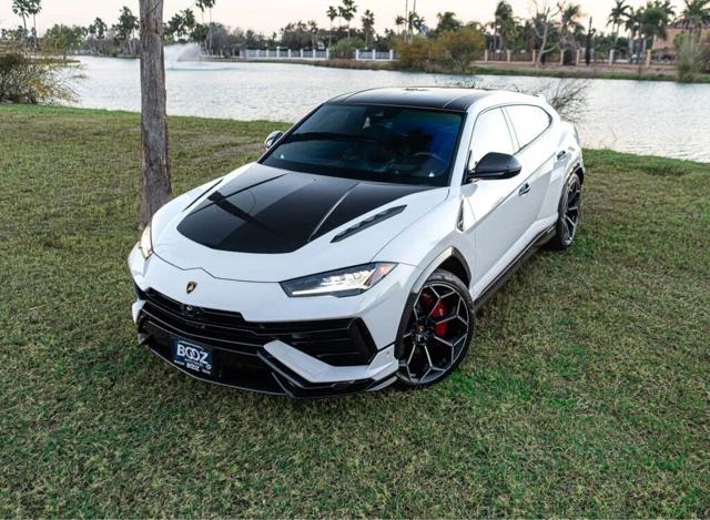 2023 Lamborghini Urus Performante
