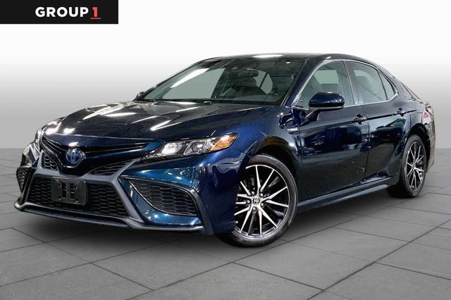 2021 Toyota Camry Hybrid SE
