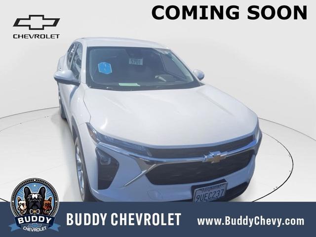 2025 Chevrolet Trax LS FWD