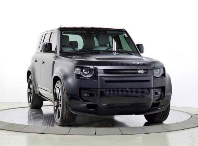 2025 Land Rover Defender 110 P500 X-Dynamic SE AWD