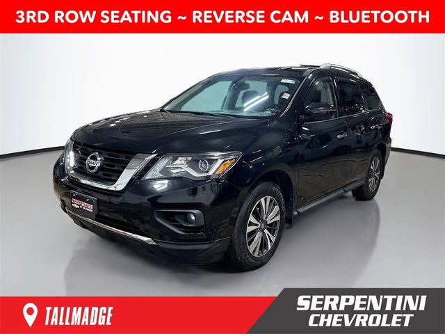 2018 Nissan Pathfinder SV