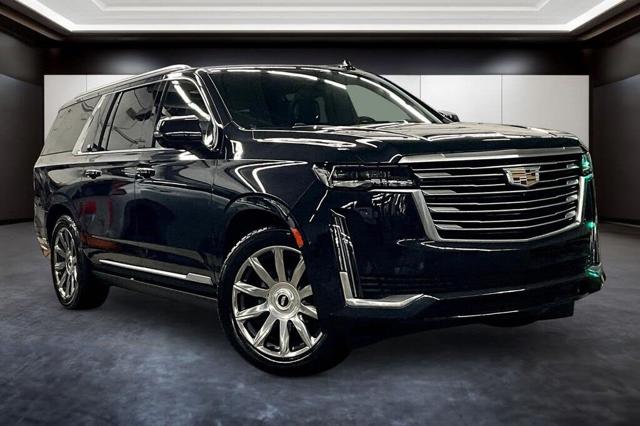 2023 Cadillac Escalade ESV Premium Luxury Platinum 4WD