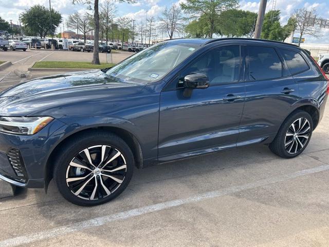 2024 Volvo XC60 B5 Plus Dark Theme AWD