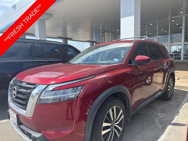 2022 Nissan Pathfinder Platinum FWD