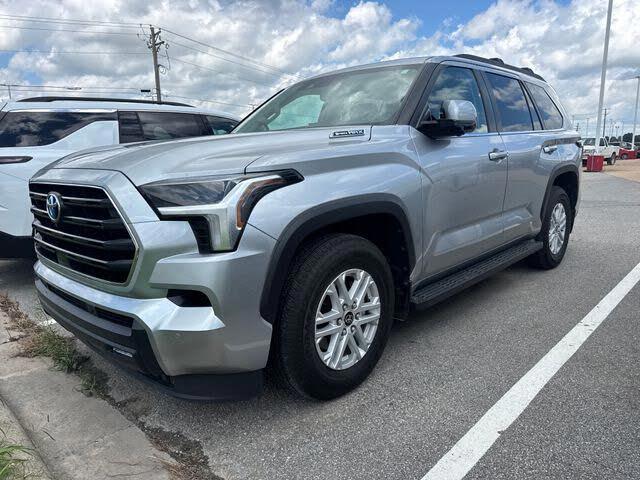 2024 Toyota Sequoia SR5