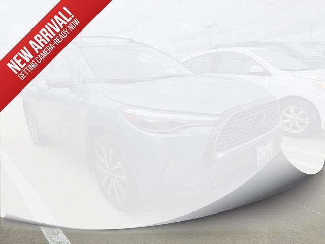 2024 Toyota Corolla Cross XLE FWD
