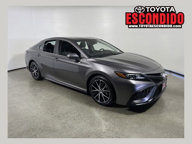2023 Toyota Camry Hybrid SE