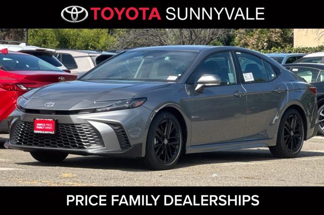 2026 Toyota Camry SE FWD