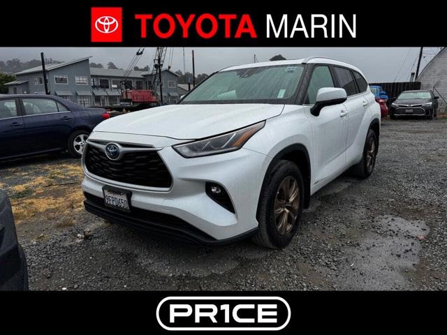 2023 Toyota Highlander Hybrid Bronze Edition