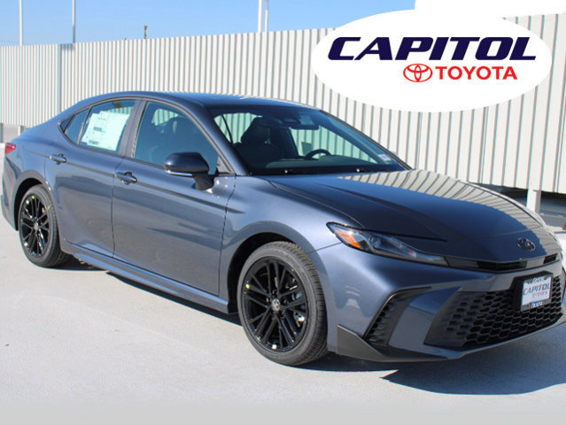 2026 Toyota Camry SE FWD