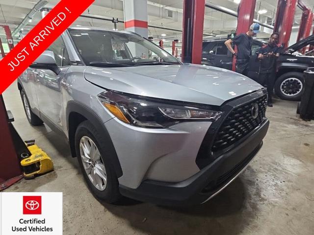 2024 Toyota Corolla Cross LE FWD