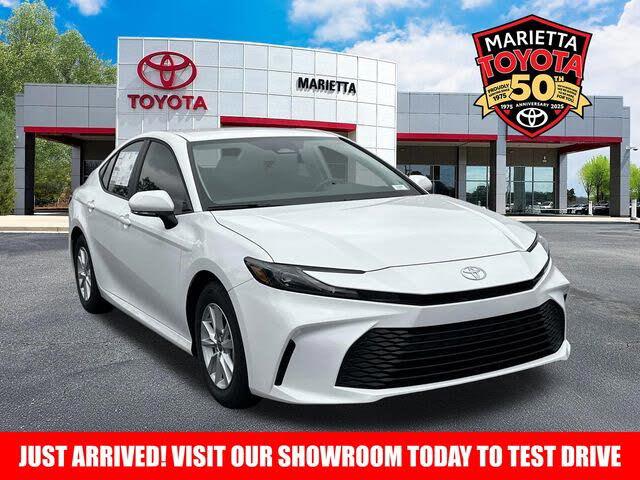 2026 Toyota Camry LE FWD