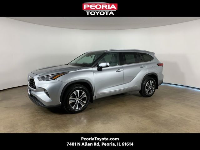 2022 Toyota Highlander Hybrid XLE