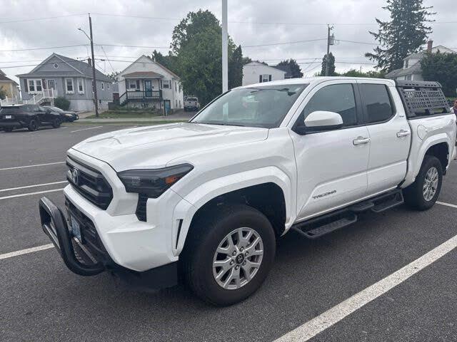 2025 Toyota Tacoma 4WD SR5