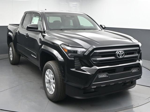 2025 Toyota Tacoma 2WD SR5 RWD