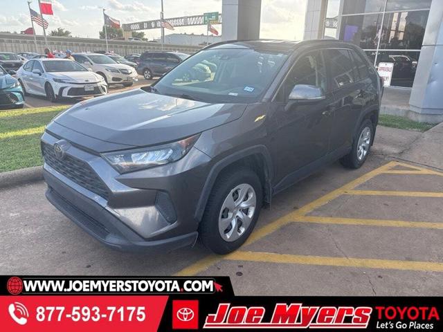 2020 Toyota RAV4 LE