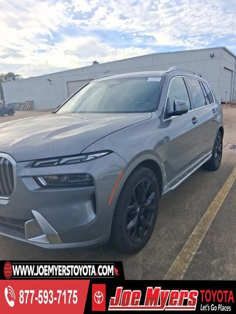 2025 BMW X7 xDrive40i