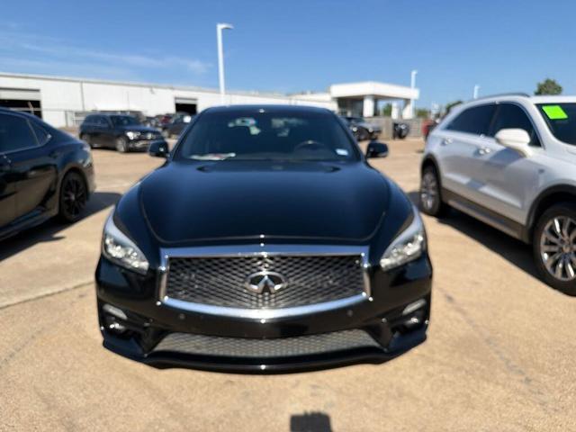 2016 Infiniti Q70 3.7