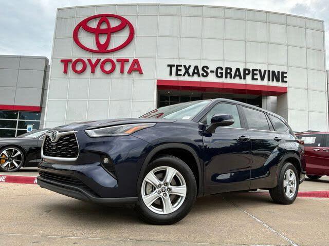 2025 Toyota Highlander LE FWD