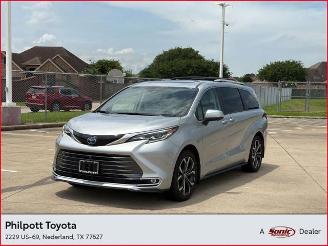 2025 Toyota Sienna Platinum 7-Passenger FWD