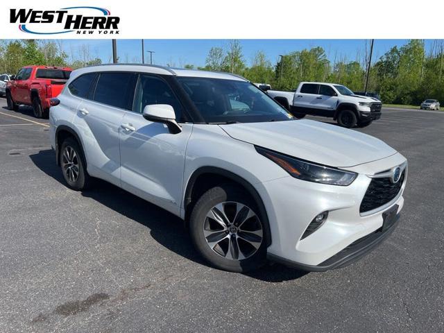 2022 Toyota Highlander XLE AWD