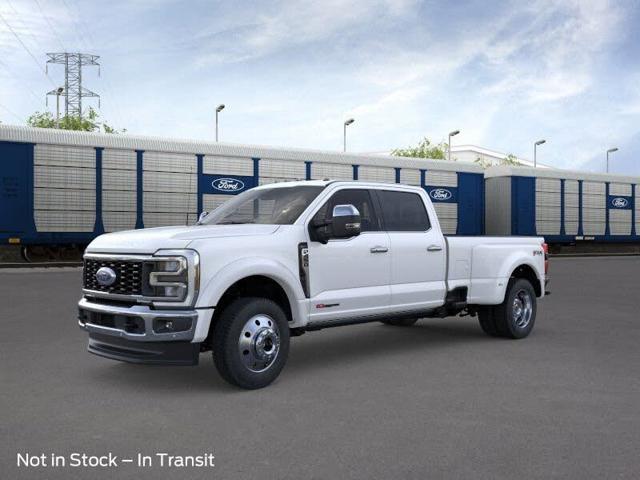 2026 Ford Super Duty F-450 DRW Lariat