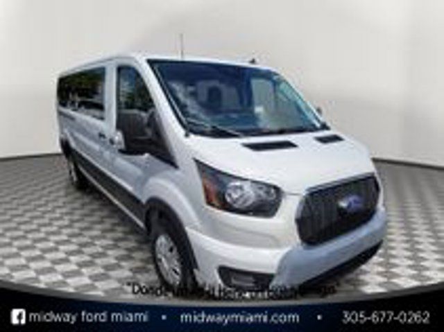 2024 Ford Transit Passenger Wagon 350 XLT Low Roof LB RWD