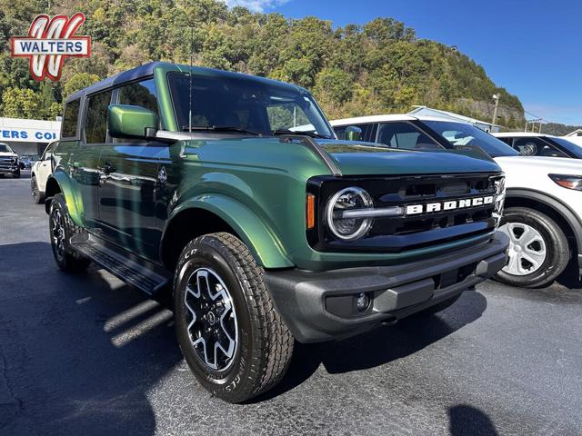 2025 Ford Bronco Outer Banks 4-Door 4WD
