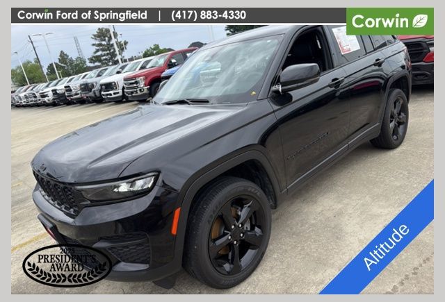2023 Jeep Grand Cherokee Altitude 4WD