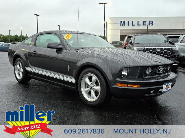 2007 Ford Mustang V6 Deluxe