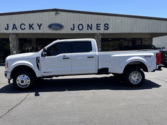 2025 Ford Super Duty F-450 DRW XLT
