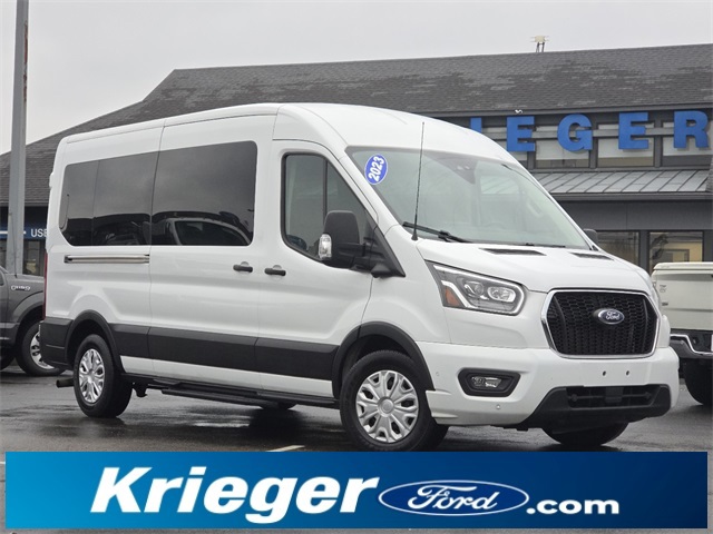 2023 Ford Transit Passenger Wagon 350 XLT Medium Roof LB RWD