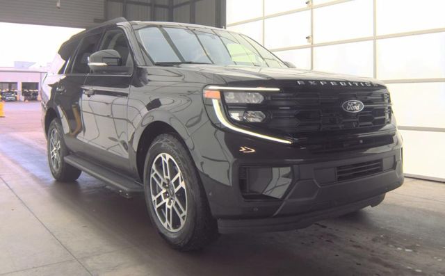 2025 Ford Expedition Active 4WD