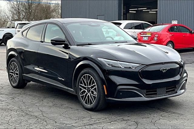 2025 Ford Mustang Mach-E Premium AWD