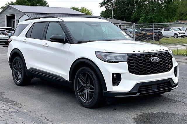 2025 Ford Explorer ST AWD