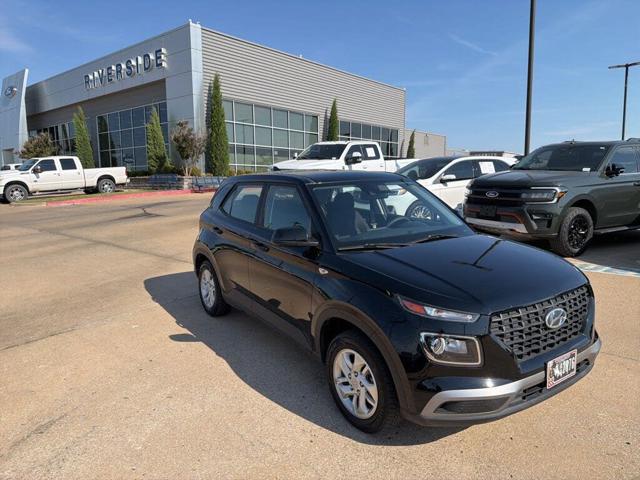 2022 Hyundai Venue SE FWD