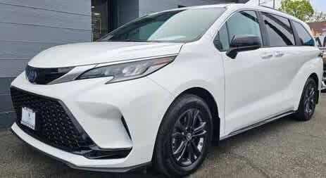 2024 Toyota Sienna XSE 7-Passenger AWD