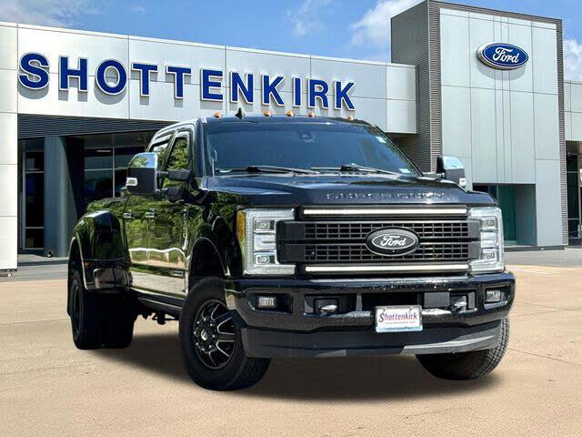2019 Ford Super Duty F-350 DRW Platinum