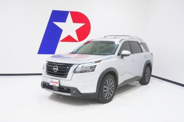 2022 Nissan Pathfinder SL FWD